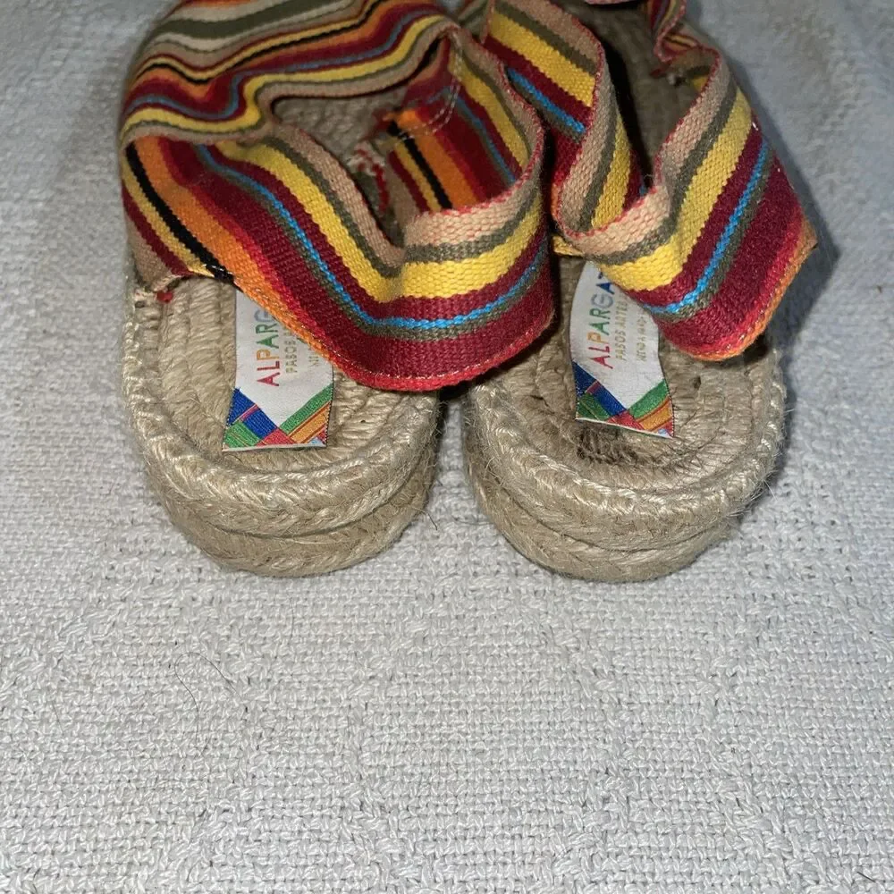 Aspargatus Women’s Casual Espadrilles Size 37 U.S. 6 M Multicolor Canvas Beach